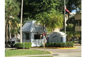 9355 Fontainebleau Blvd C105, Miami