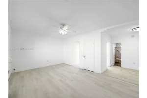 955 Bay Dr 4 Miami Beach, FL 33141 - MLS#A11934172