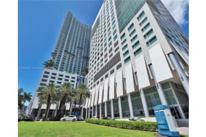 185 Sw 7th St 3109, Miami