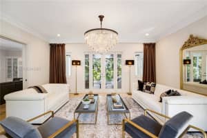 8000 Los Pinos Blvd Coral Gables, FL 33143 - MLS#A11934284