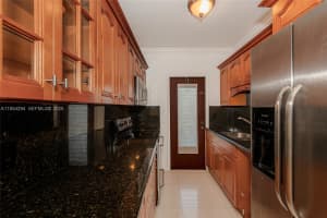 1560 NE 127th St APT 113, North Miami, FL 33161, - MLS#A11934294