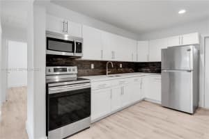 2512 Ne 182nd Ter 1 North Miami Beach, FL 33160 - MLS#A11934313