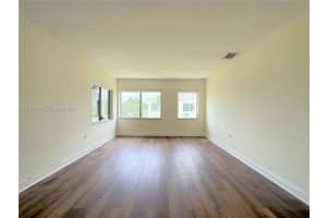 1920 Biarritz Dr 3 Miami Beach, FL 33141 - MLS#A11934318