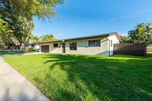 14515 Mahogany Ct Miami Lakes, FL 33014 - MLS#A11934324