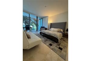 88 Sw 7th St 805, Miami