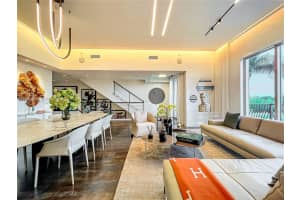 3501 N Ocean Dr V5, Hollywood