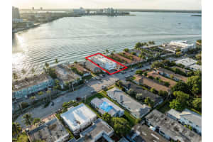 2150 Bay Dr Miami Beach, FL 33141 - MLS#A11934383