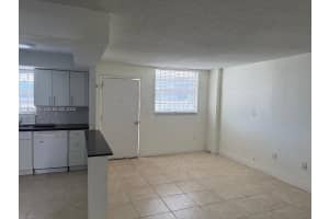 910 Michigan Ave APT 305, Miami Beach, FL 33139, - MLS#A11934403