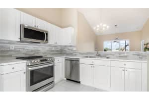 7651 S Aragon Blvd 5 Sunrise, FL 33322 - MLS#A11934440