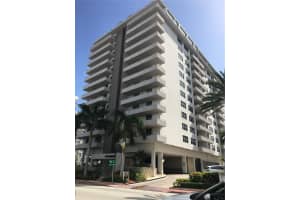 9225 Collins Ave 305, Surfside