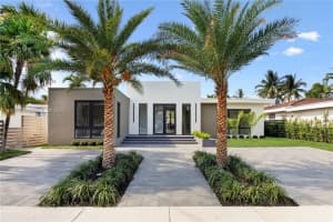 1661 Daytonia Rd, Miami Beach