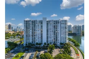 2801 Ne 183rd St 510w, Aventura