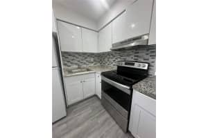 2800 NE 203rd St APT 10, Aventura, FL 33180, - MLS#A11934615