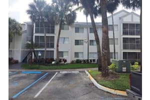 5612 Rock Island Rd 156, Tamarac