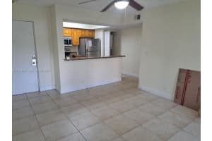 Building 1, 5612 Rock Island Rd APT 156, Tamarac, FL 33319, - MLS#A11934647