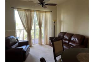 3500 Oaks Clubhouse Dr 308 Pompano Beach, FL 33069 - MLS#A11934723