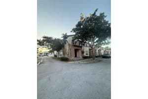 9248 Sw 170th Pl 9248, Miami