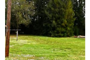 19 N St Fort Pierce, FL 34946 - MLS#A11934820