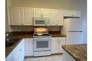 3550 Oleander Ter Riviera Beach, FL 33404 - MLS#A11934953