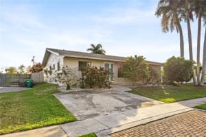 218 SE 2nd St, Dania Beach, FL 33004, - MLS#A11935001