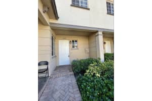 1979 Freeport Ln 1979 Riviera Beach, FL 33404 - MLS#A11935058