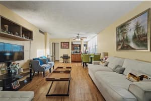 9440 Live Oak Pl 404 Davie, FL 33324 - MLS#A11935111