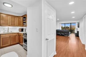 3675 N Country Club Dr 410 Aventura, FL 33180 - MLS#A11935118