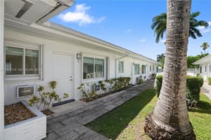 932 Moffett St 5 Hallandale Beach, FL 33009 - MLS#A11935119