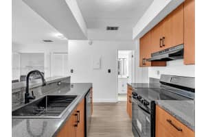 3911 Sw 52nd Ave 4-1 Pembroke Park, FL 33023 - MLS#A11935154