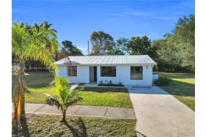 356 New York Dr, Fort Myers, FL 33905, - MLS#A11935166