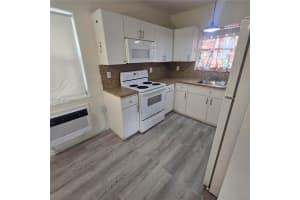 108 Se 10th Ave Rear Pompano Beach, FL 33060 - MLS#A11935184