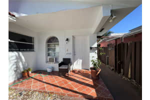 2757 SW 34th Ave, Miami, FL 33133, - MLS#A11935191