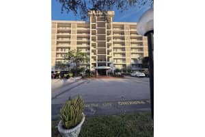 3250 N Palm Aire Dr 508 Pompano Beach, FL 33069 - MLS#A11935216