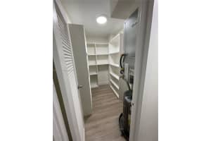 1831 NE 38th St APT 403, Oakland Park, FL 33308, - MLS#A11935217