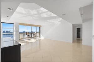 1000 W Island Blvd 3002 Aventura, FL 33160 - MLS#A11935230