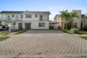 10922 Sw 25th St Miami, FL 33165 - MLS#A11935320