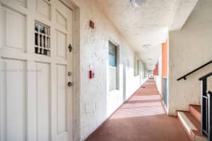 150 S Hollybrook Ter 208 Pembroke Pines, FL 33025 - MLS#A11935338