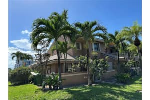 708 Se 3rd Ave Ext 201, Hallandale Beach