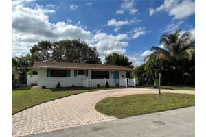 7880 Nw 11th St Hollywood, FL 33024 - Off Market