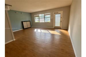 1058 E Harwood E 1058 Deerfield Beach, FL 33442 - MLS#A11935361