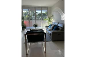 7751 NW 107th Ave Apt 212, Doral, FL 33178, - MLS#A11935404