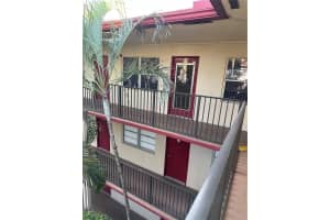 200 Sw 132nd Way 310l, Pembroke Pines