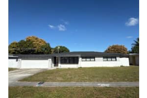 860 W Dayton Cir, Fort Lauderdale, FL 33312, - MLS#A11935421