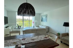 14951 Royal Oaks Ln 505, North Miami