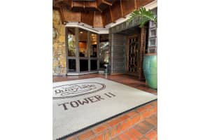 2000 Towerside Ter 905, Miami