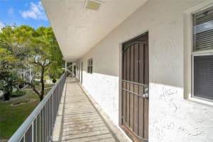 3360 Spanish Moss Ter 304, Lauderhill 3360 Spanish Moss Ter 304, Lauderhill