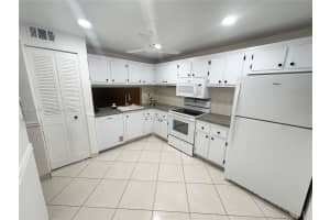 8826 W Mcnab Rd 202, Tamarac