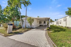 361 NW 135th Ave, Plantation, FL 33325, - MLS#A11935507