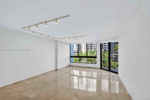 520 Brickell Key Dr APT A604, Miami, FL 33131, - MLS#A11935523