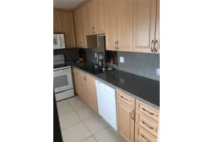 300 Ne 12th Ave 508 Hallandale Beach, FL 33009 - MLS#A11935563